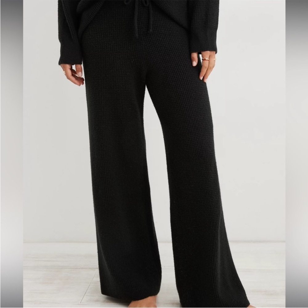 Aerie Black CozyUp Waffle Knit Skater Wide Leg Lounge Pants Size Large Regular